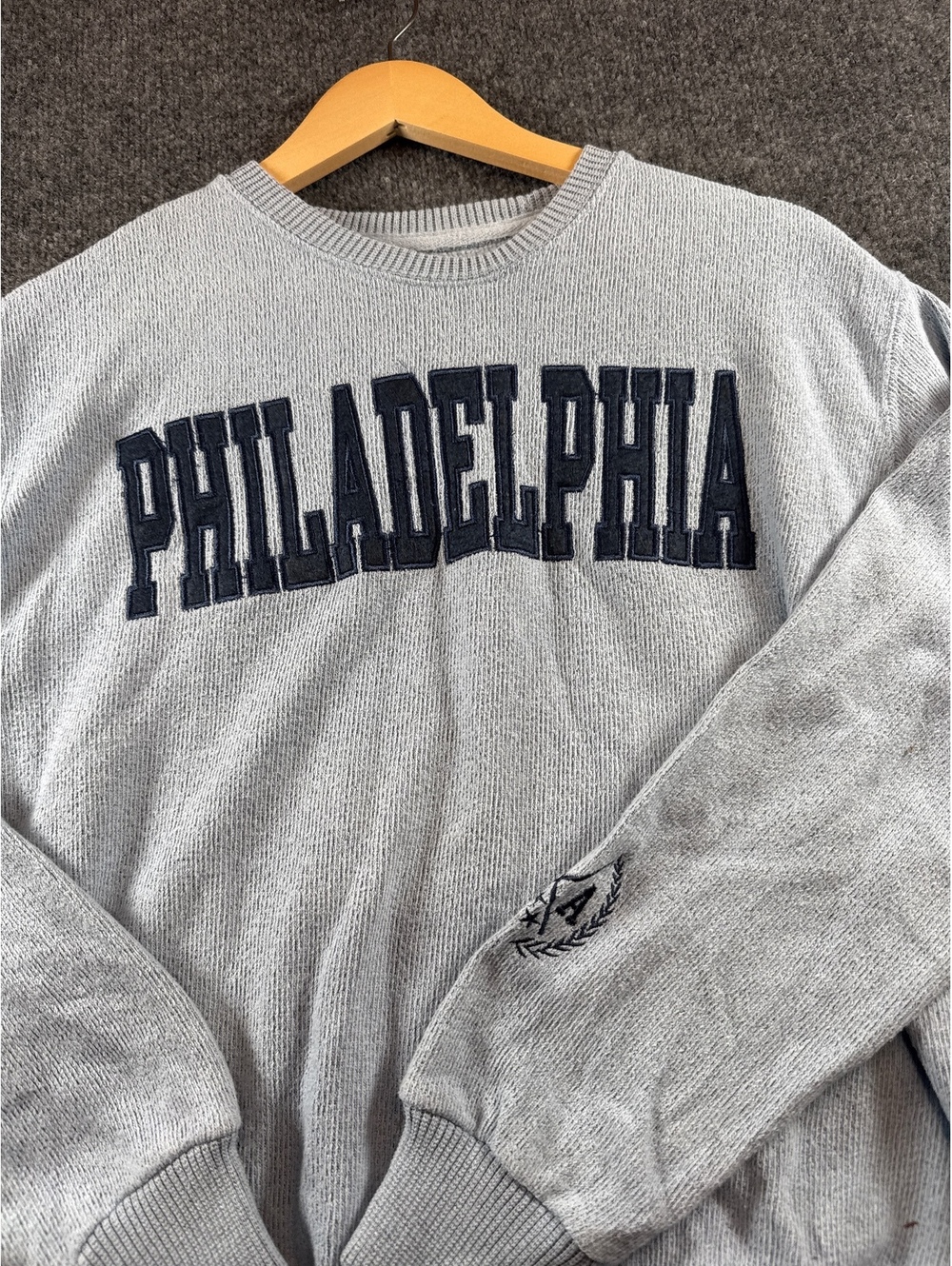 New York Popular Philadelphia Sweatshirt Mens M Gray Crewneck Spellout Pullover